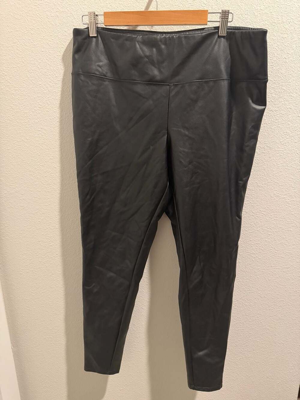 A‎ New Day Black Faux Leather High-Waisted Leggings Size XL